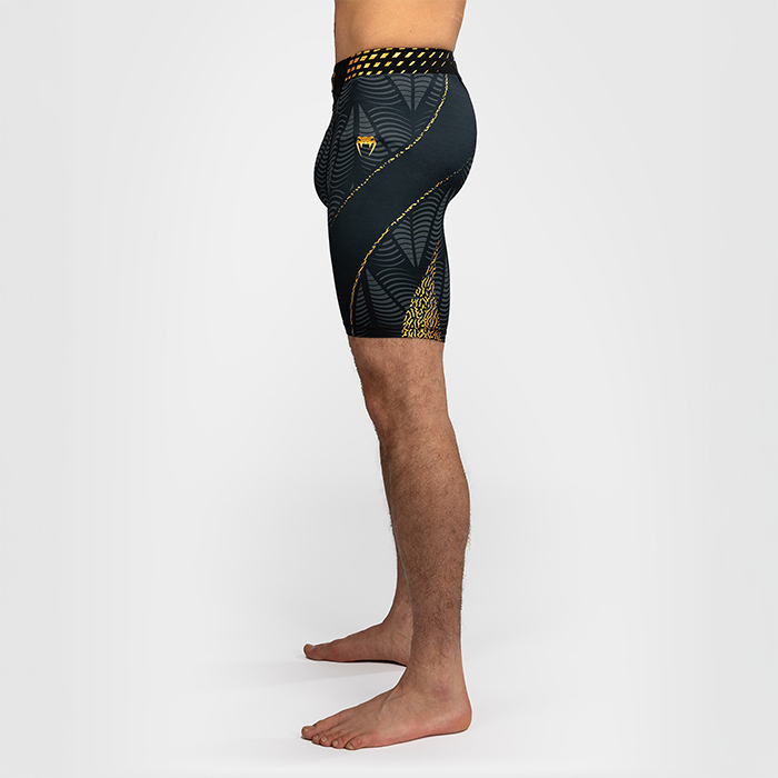 UFC Zenith by Venum Fight Night Vale Tudo Shorts Sort Guld