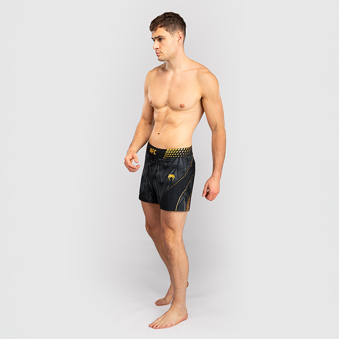 UFC Zenith by Venum Fight Night Fightshorts Kort model Sort Guld
