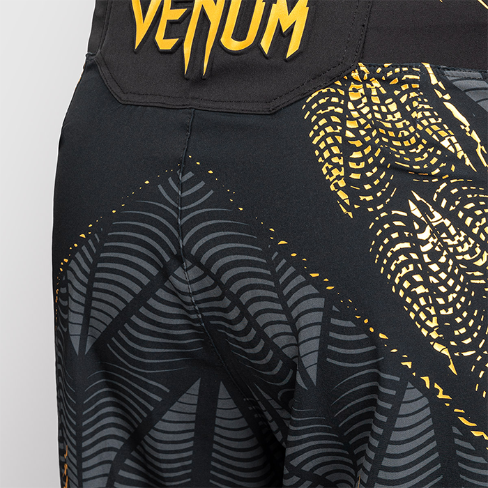 UFC Zenith by Venum Fight Night Fightshorts Lang model Sort Guld