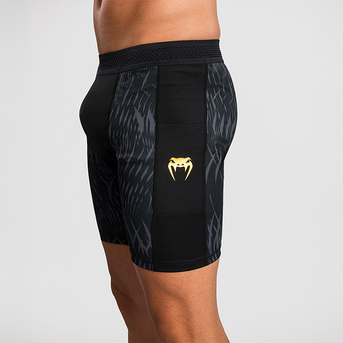 Venum X Chimaev Wild Borz Vale Tudo Shorts Sort Gr&aring;