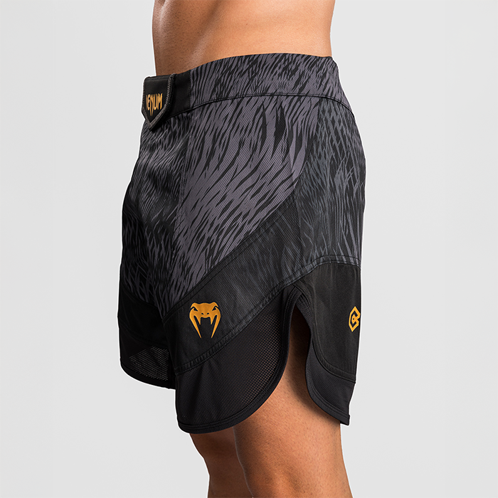 Venum X Chimaev Wild Borz Fightshorts Sort Gr&aring;