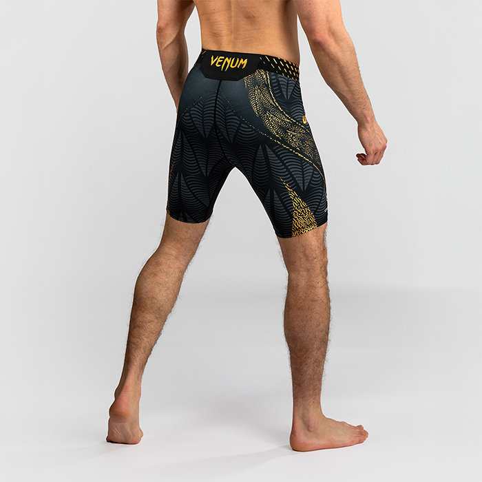 UFC Zenith by Venum Fight Night Vale Tudo Shorts Sort Guld